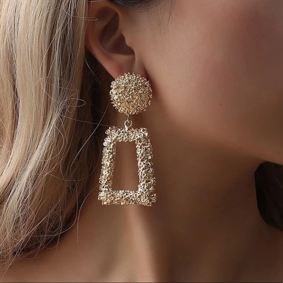 Jewelry - 2/$20 or 3/$25 Chunky Gold Accent Earrings